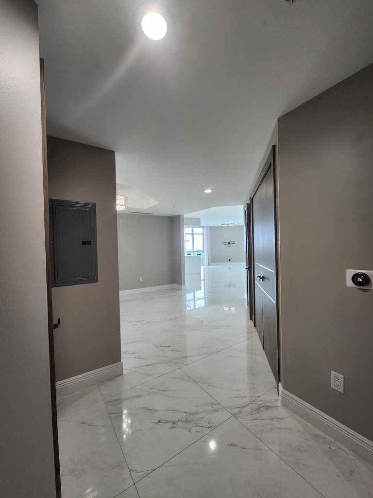 17301 Biscayne Boulevard - Photo 10