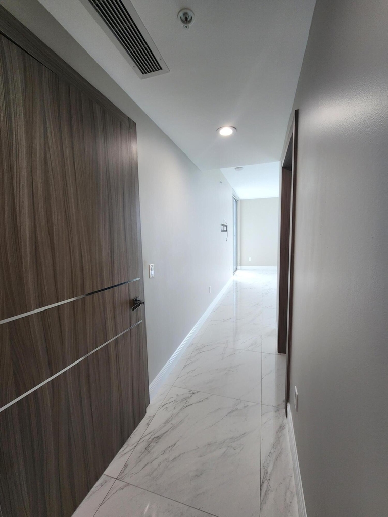 17301 Biscayne Boulevard - Photo 21