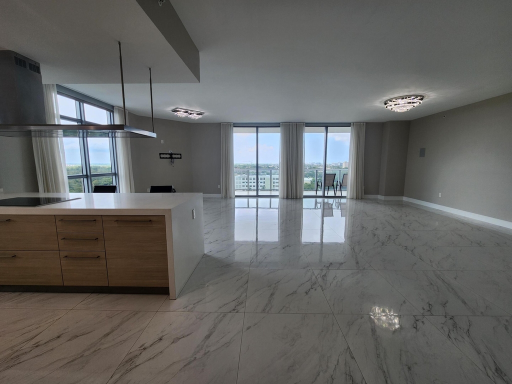 17301 Biscayne Boulevard - Photo 3