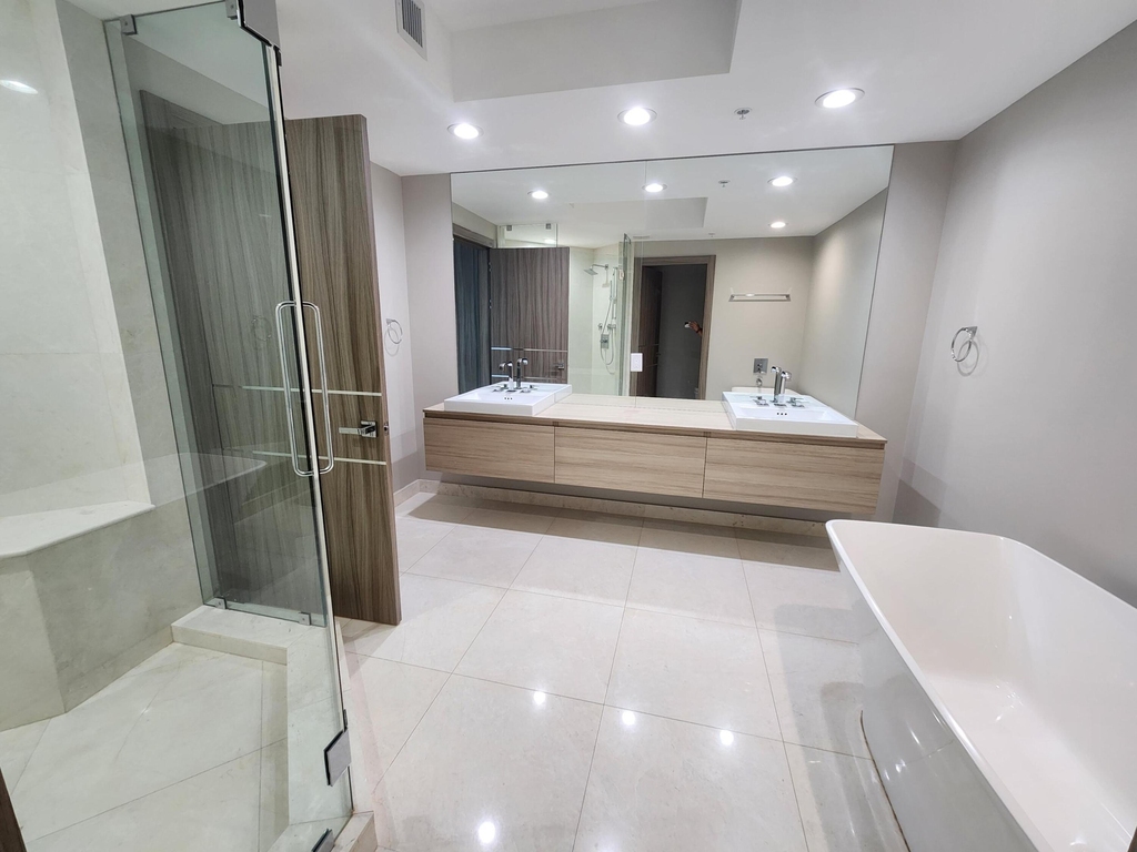 17301 Biscayne Boulevard - Photo 20