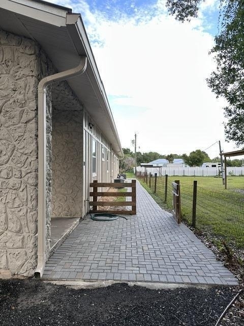 651 Ne 60th Avenue - Photo 1