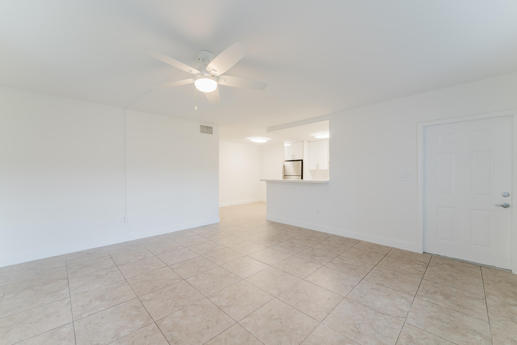 601 Sw 2nd Avenue - Photo 10