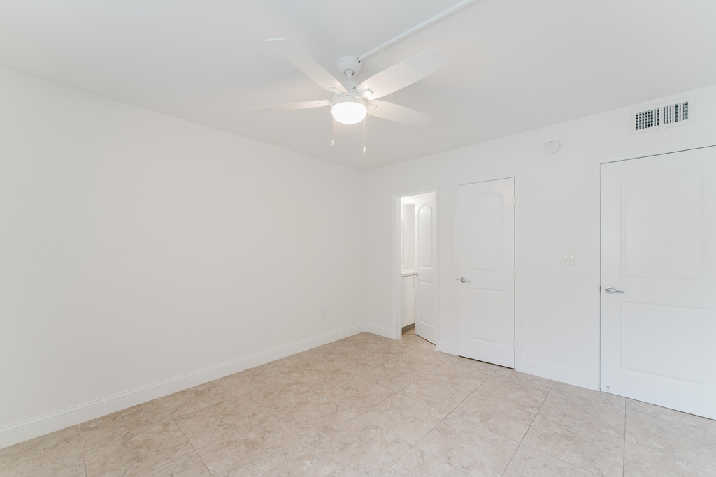 601 Sw 2nd Avenue - Photo 22