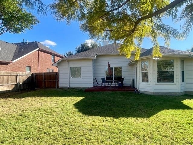 8416 Sonnet Drive - Photo 2