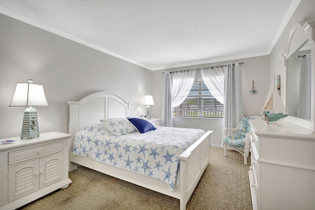 154 Lake Meryl Drive - Photo 6