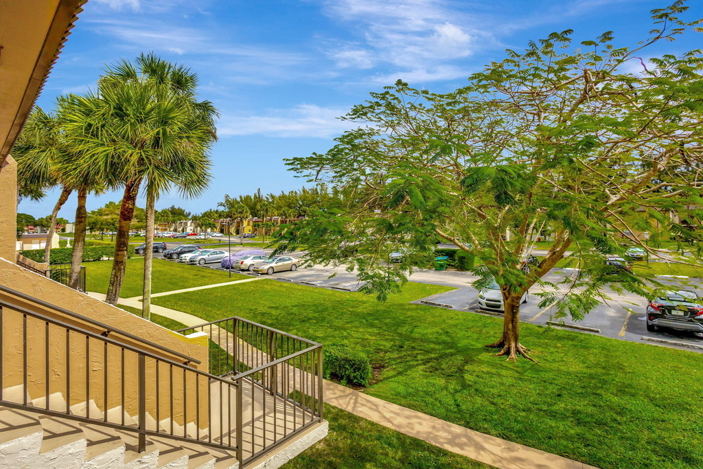 154 Lake Meryl Drive - Photo 13
