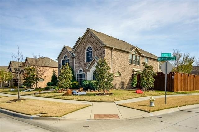 13038 Montfair Boulevard - Photo 1