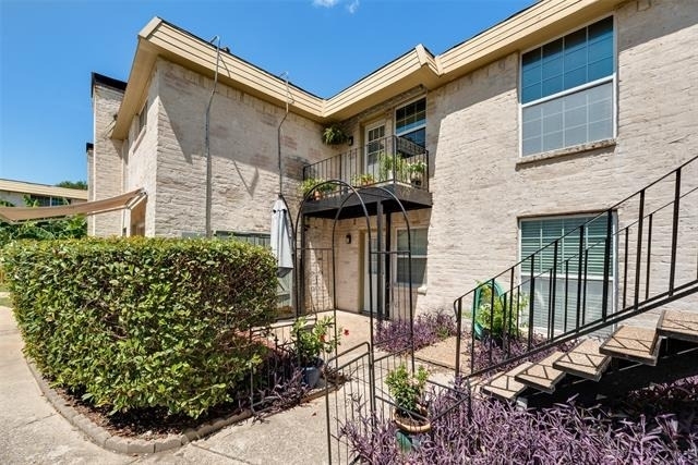 5109 Cedar Springs - Photo 2