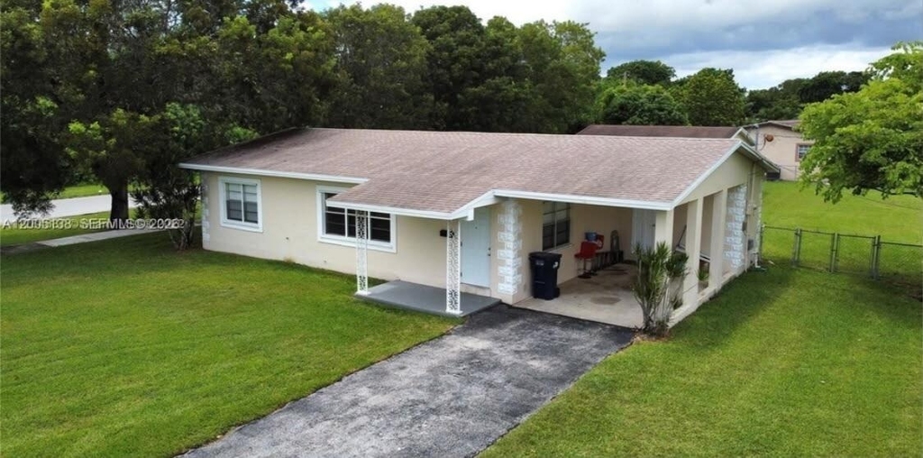 640 Sw 5th Avenue - Photo 2