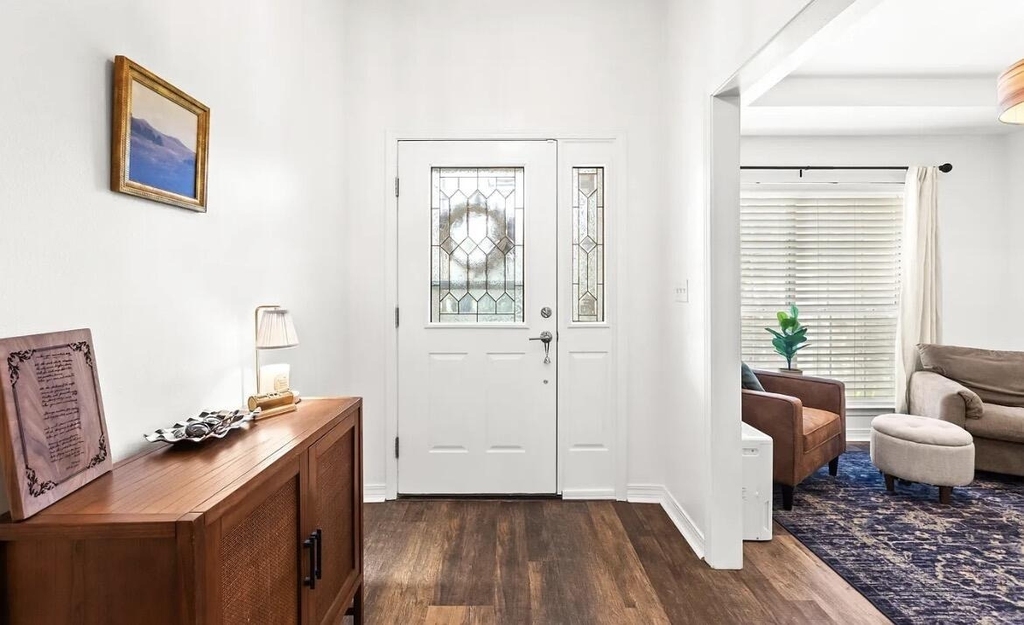 3140 Le Conte Street - Photo 2