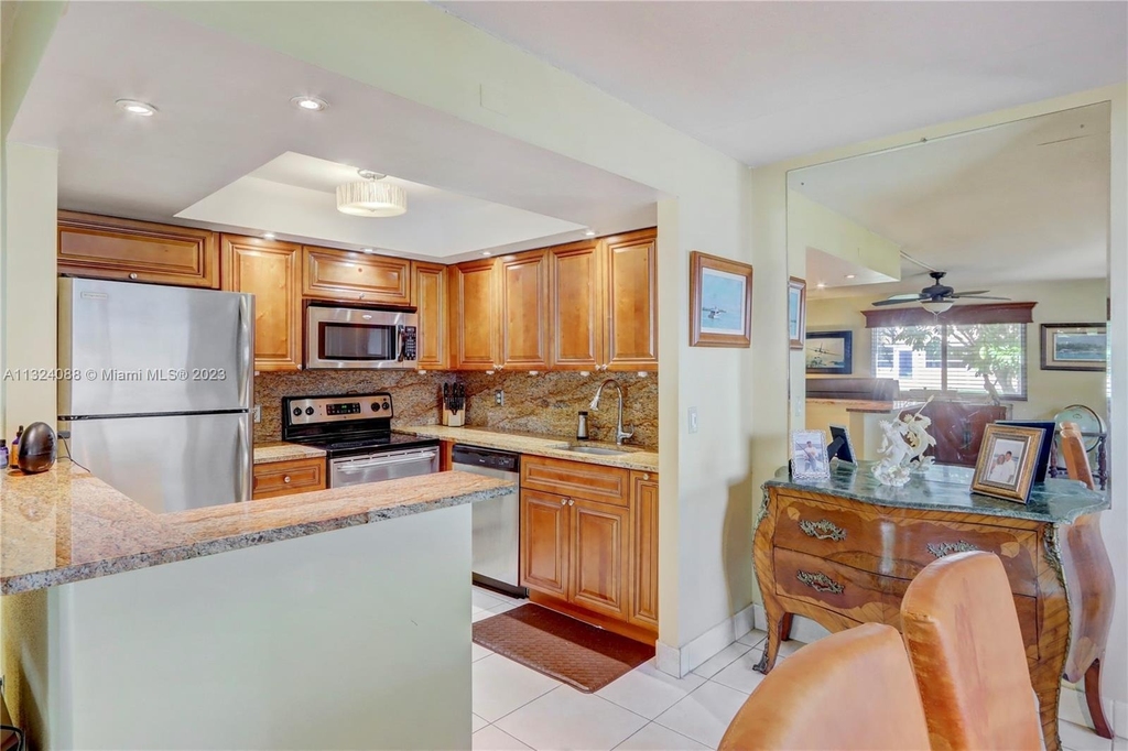 694 Brittany Park - Photo 5