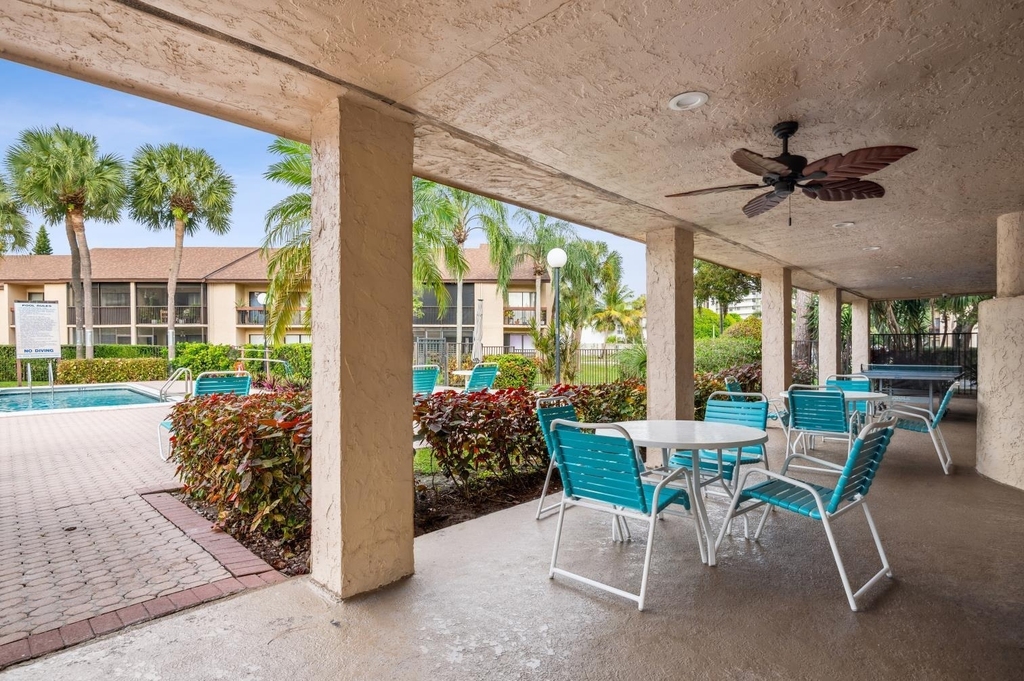 2249 Sw 15th Street - Photo 11