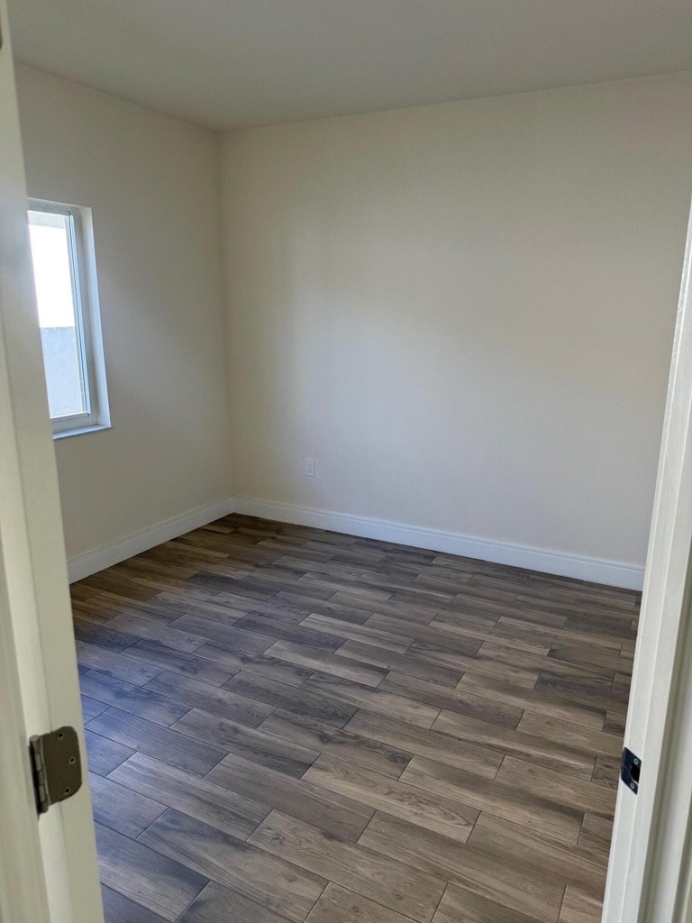 2999 Nw 9th Street - Photo 8