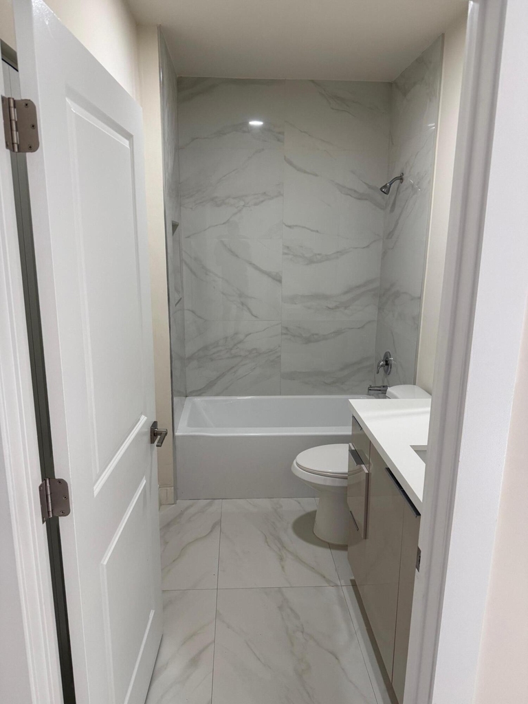 2999 Nw 9th Street - Photo 10