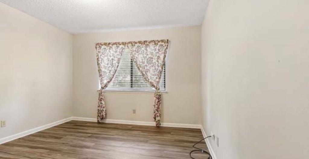 815 Jupiter Street - Photo 5