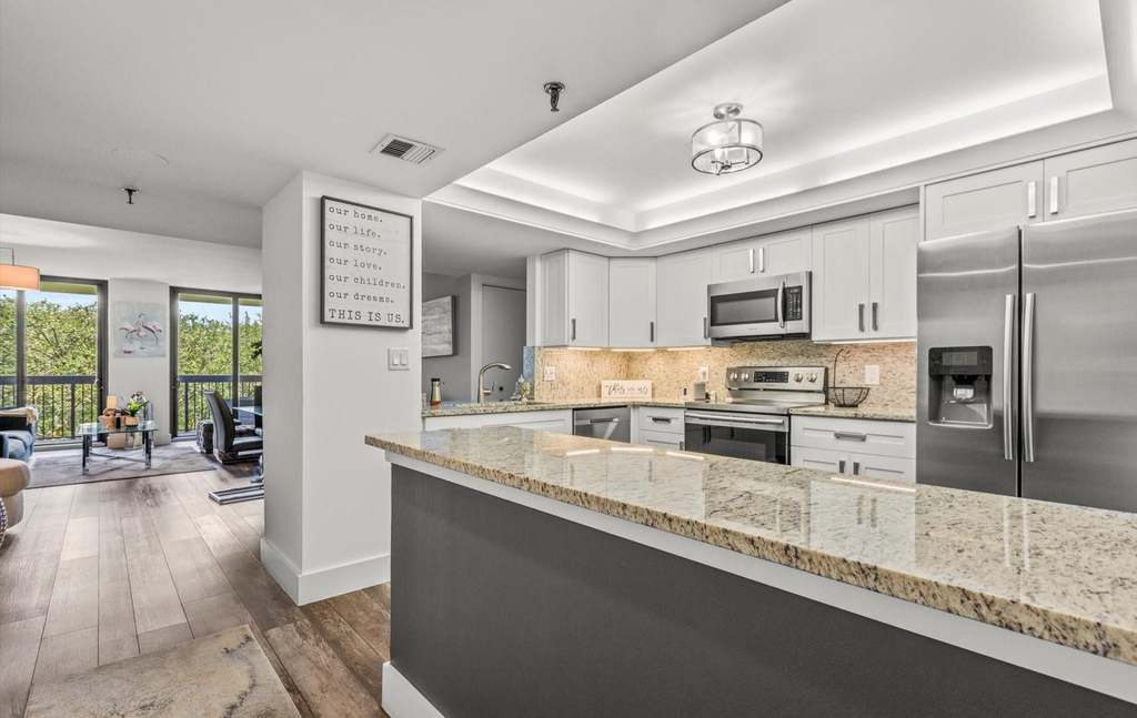 2900 Ne 14th Street Causeway - Photo 10