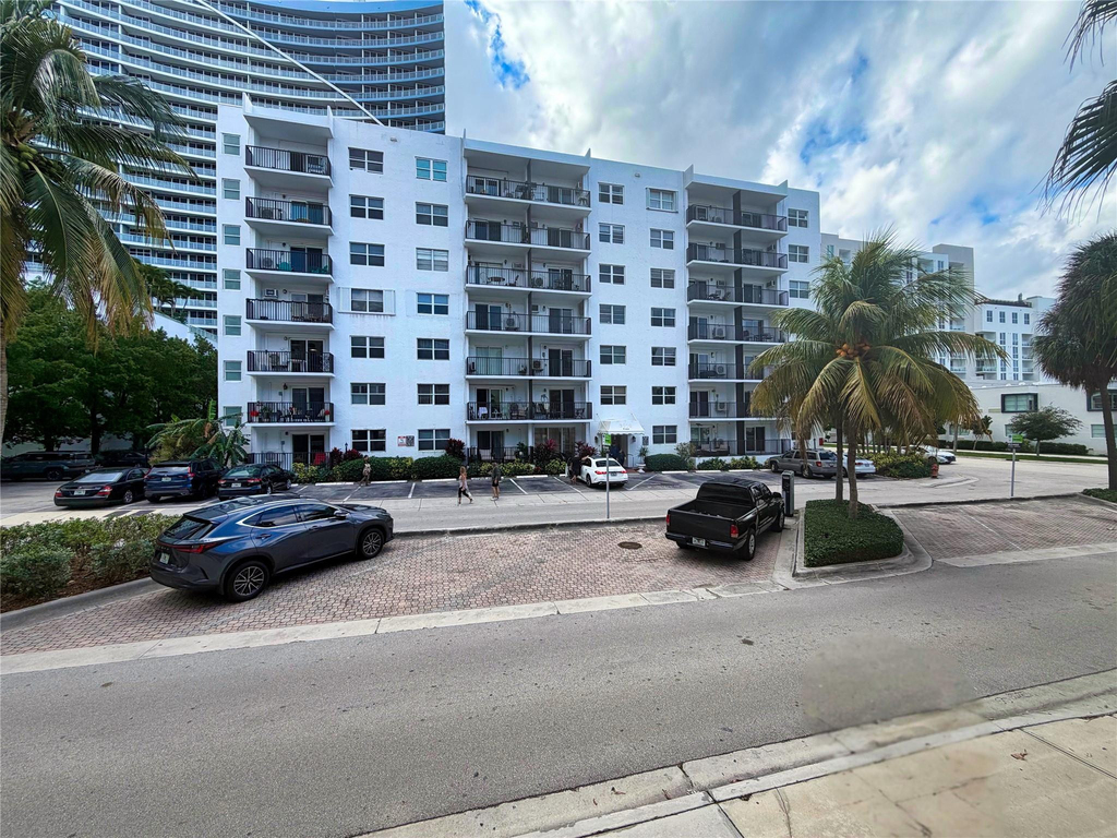 3000 Riomar Street - Photo 23