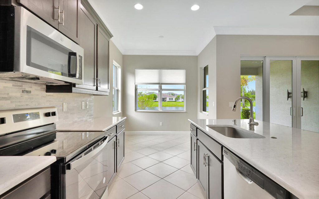 15684 Goldfinch Circle - Photo 7