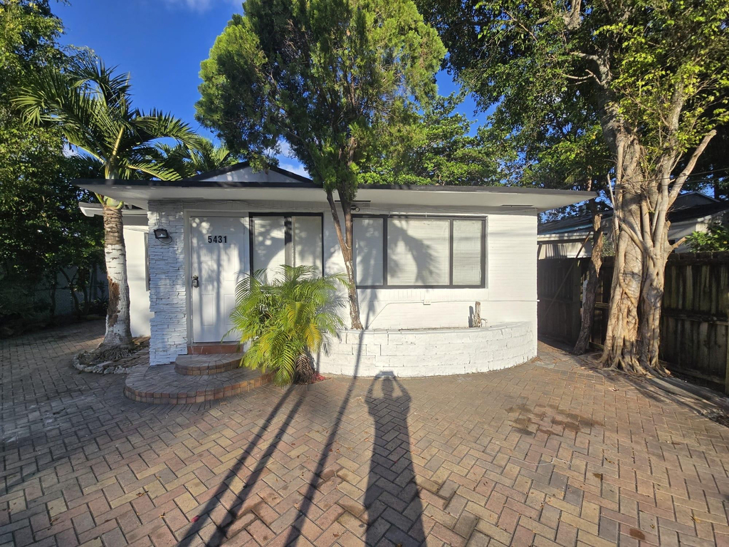 5431 Nw 30th Avenue - Photo 1