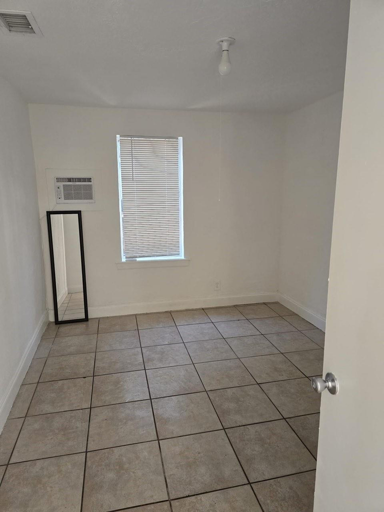 5431 Nw 30th Avenue - Photo 6