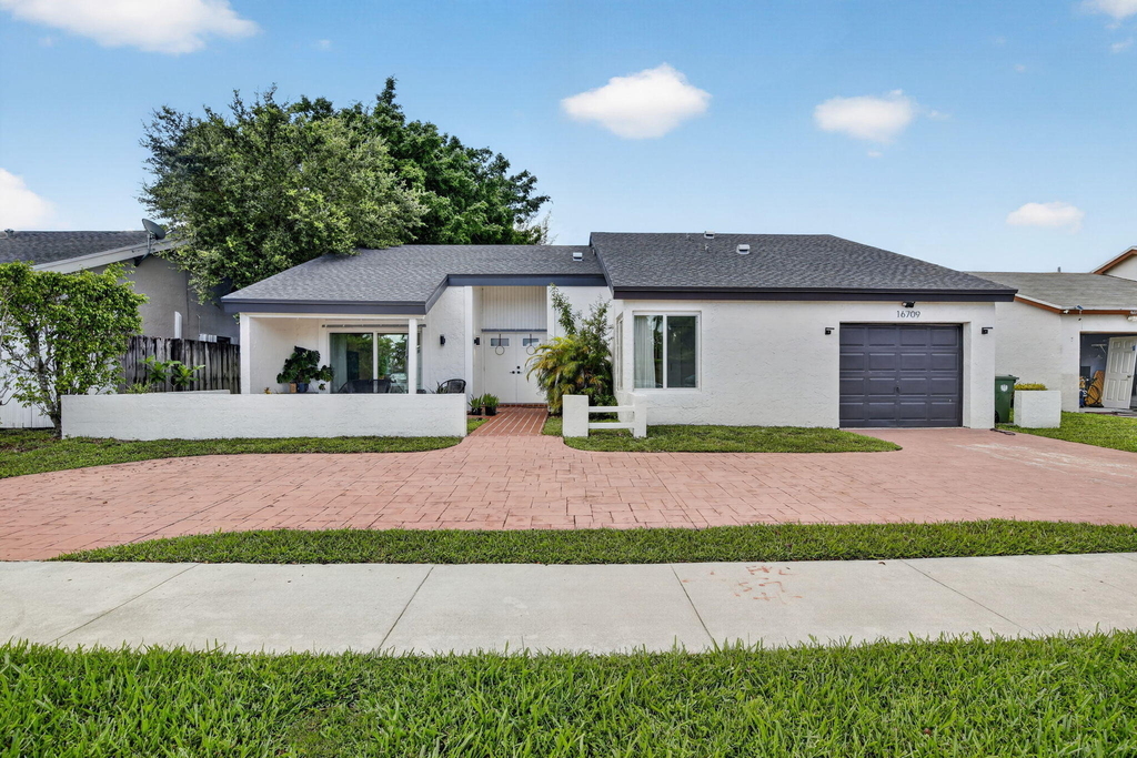 16709 Sw 5th Court - Photo 0