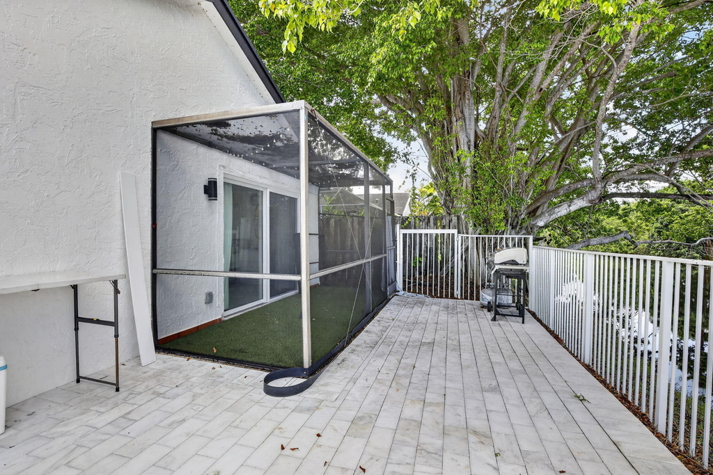 16709 Sw 5th Court - Photo 27
