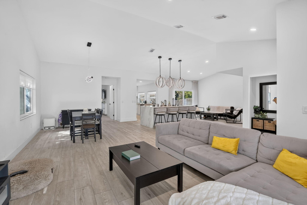 16709 Sw 5th Court - Photo 1