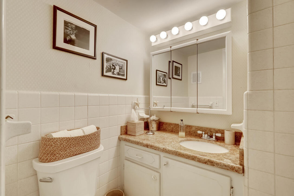 815 Middle River Drive - Photo 14