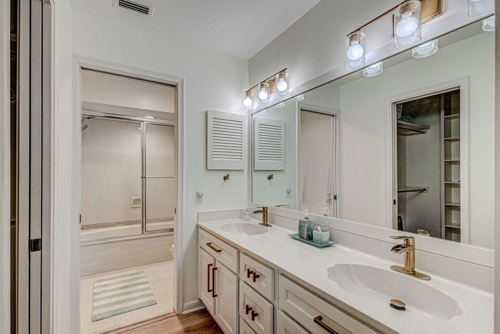 3667 Cape Pointe Circle - Photo 19