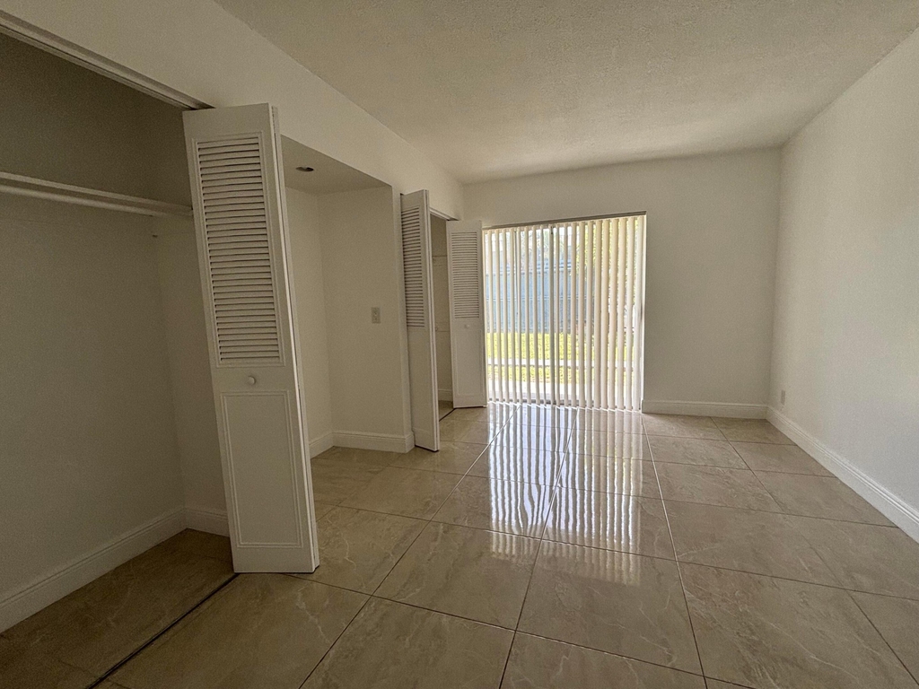 491 Nw 42nd Avenue - Photo 13