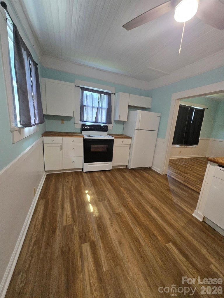 1211 N Main Street - Photo 6