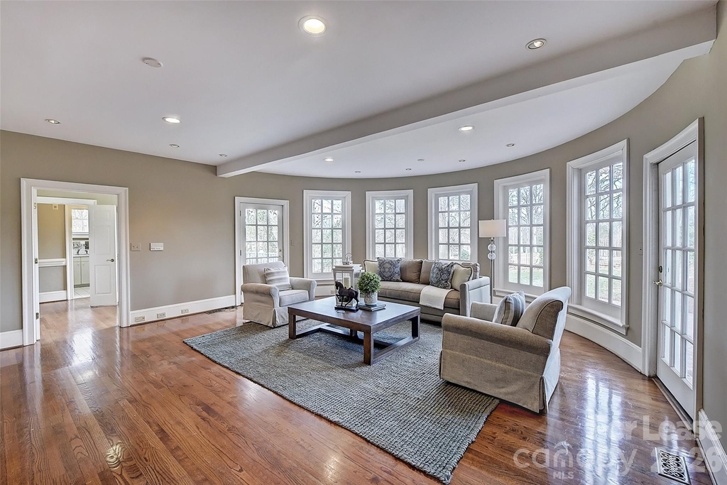 5100 Piper Glen Drive - Photo 10