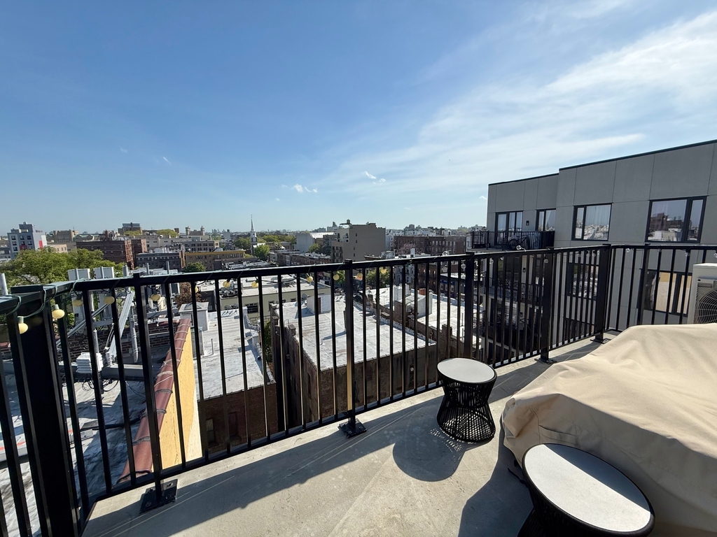 815 Flatbush Avenue - Photo 8