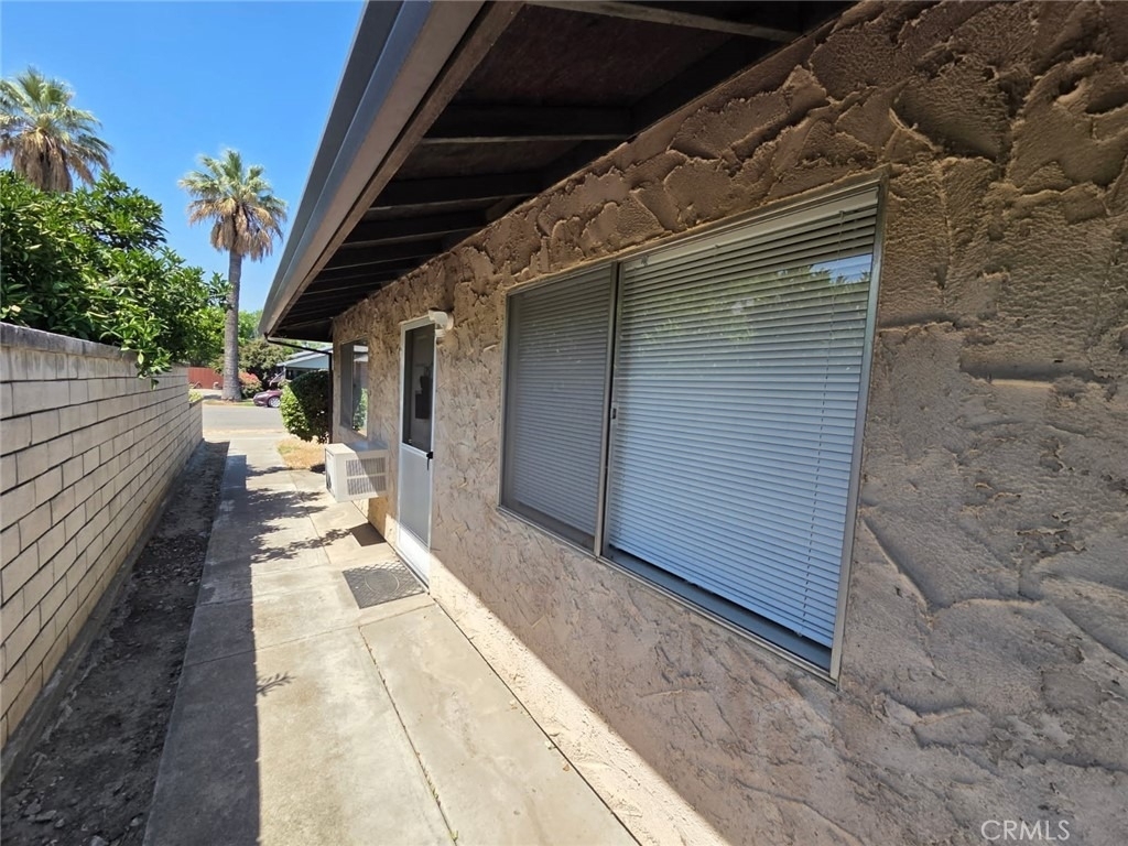 1251 Butte Street - Photo 2