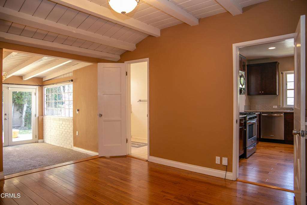 7601 Flight Avenue - Photo 13