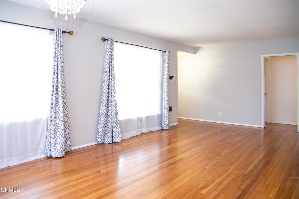 7601 Flight Avenue - Photo 5