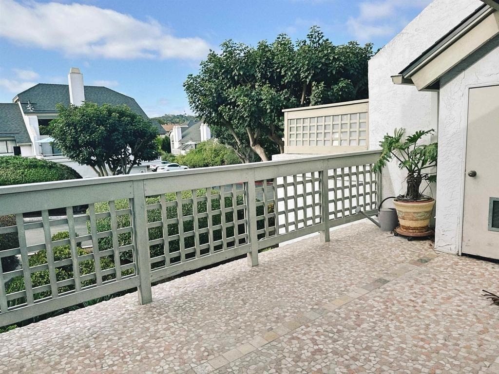542 Via De La Valle - Photo 2