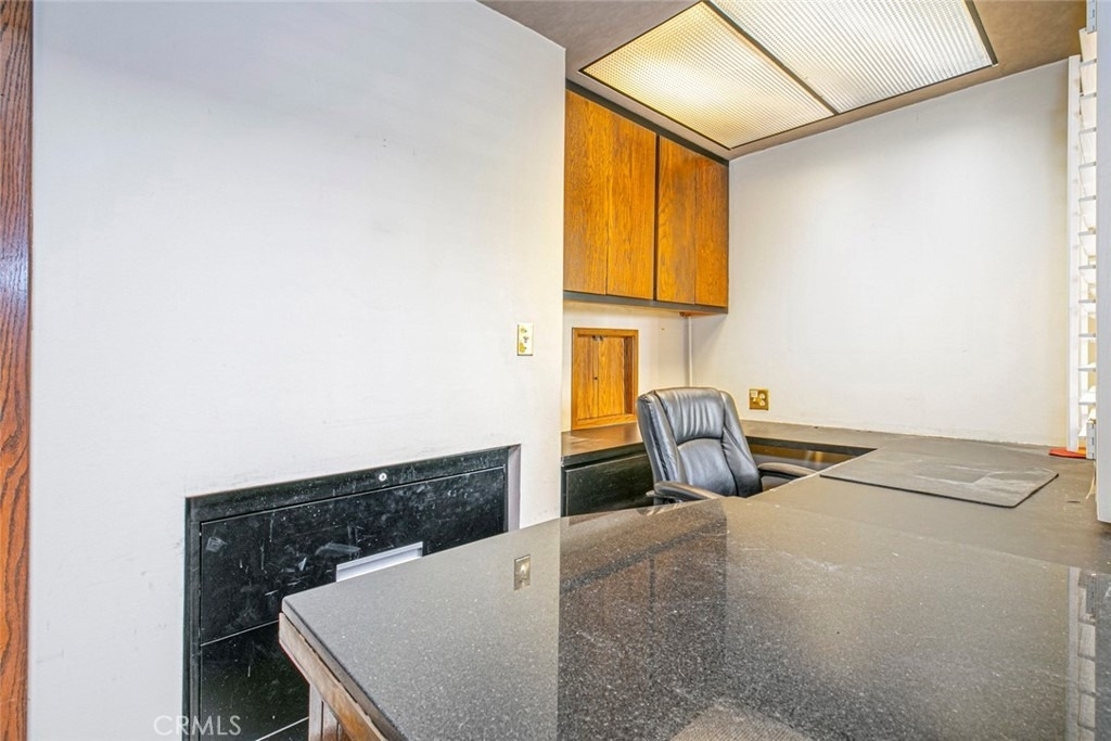 208 S Louise Street - Photo 11