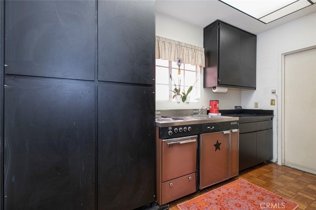 208 S Louise Street - Photo 27