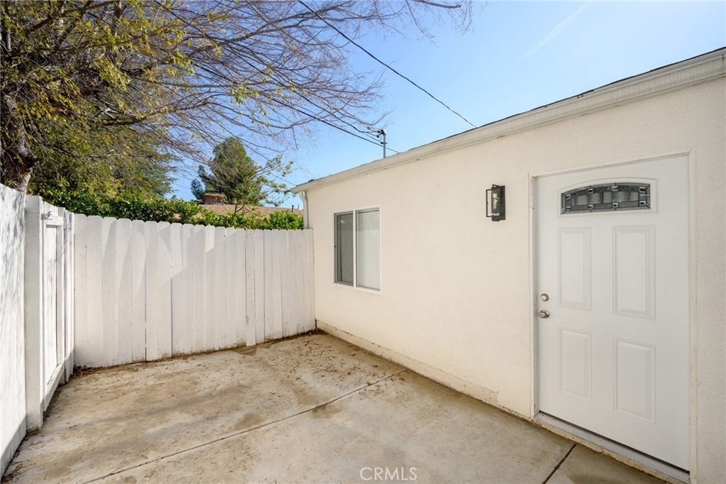 2926 Fairmount Avenue - Photo 1