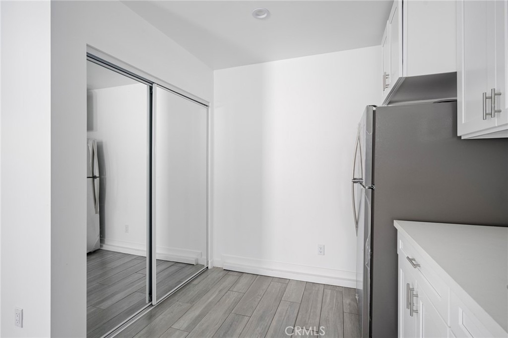 2926 Fairmount Avenue - Photo 8
