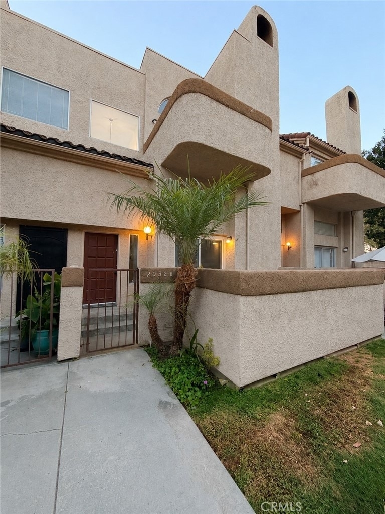 2032 S Bon View Avenue S - Photo 0