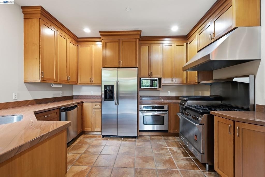 7957 Michigan Ave - Photo 8