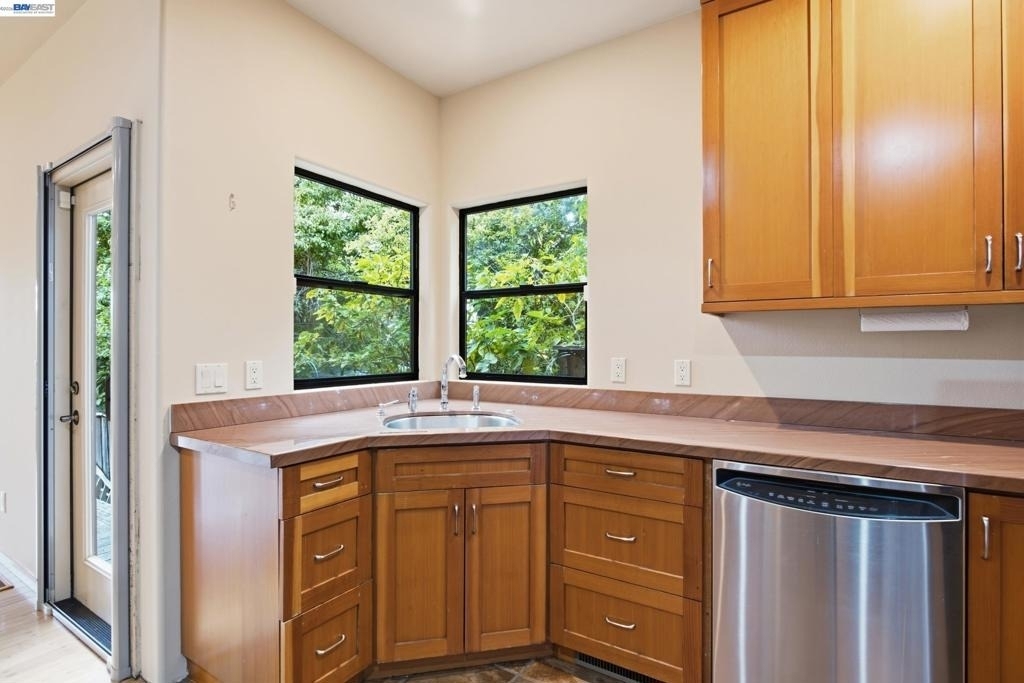 7957 Michigan Ave - Photo 9