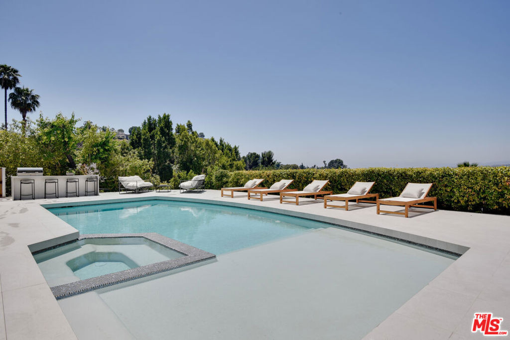 8908 Alto Cedro Drive - Photo 0