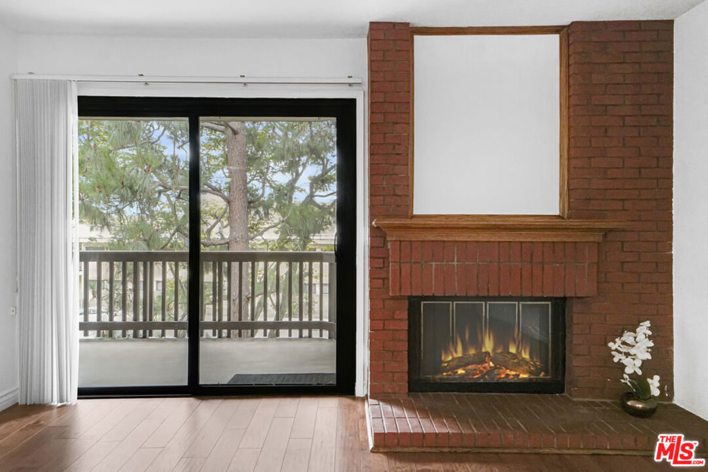 8512 Tuscany Avenue - Photo 3