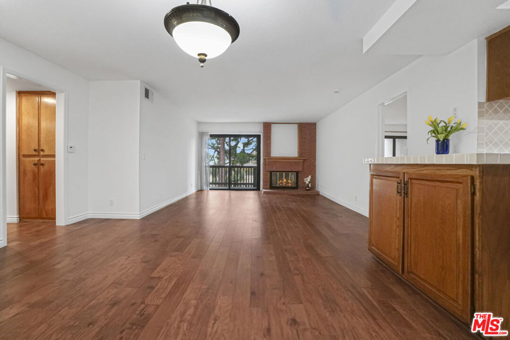 8512 Tuscany Avenue - Photo 1