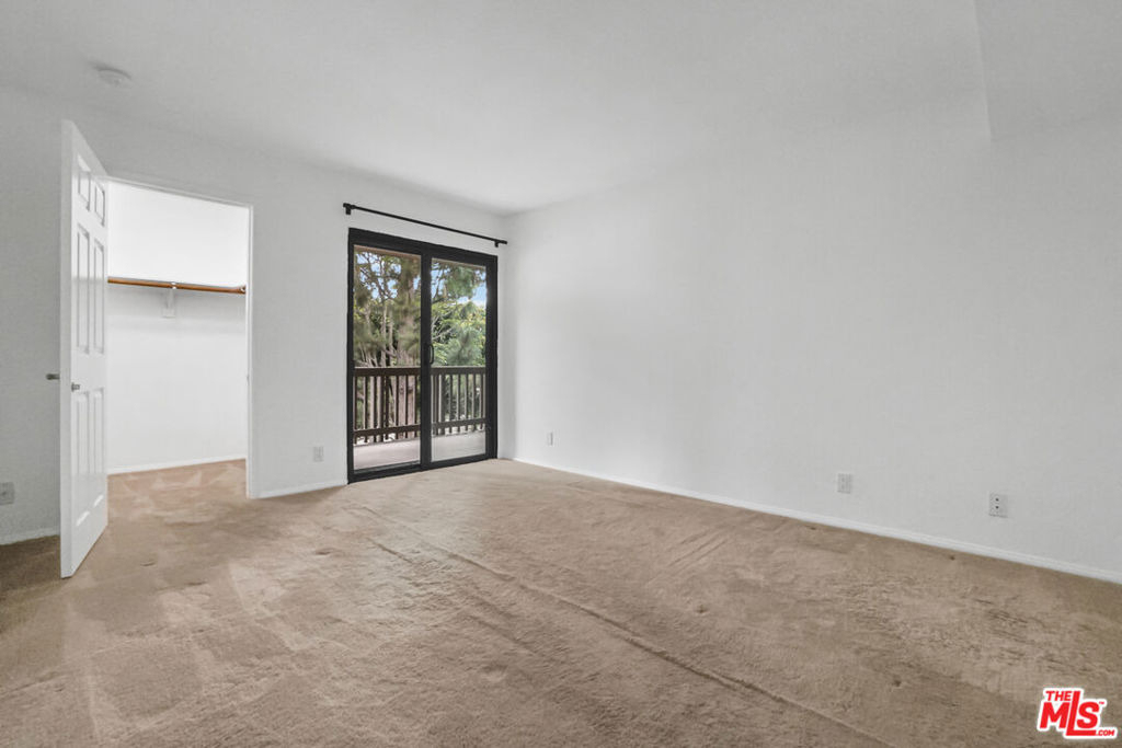 8512 Tuscany Avenue - Photo 19
