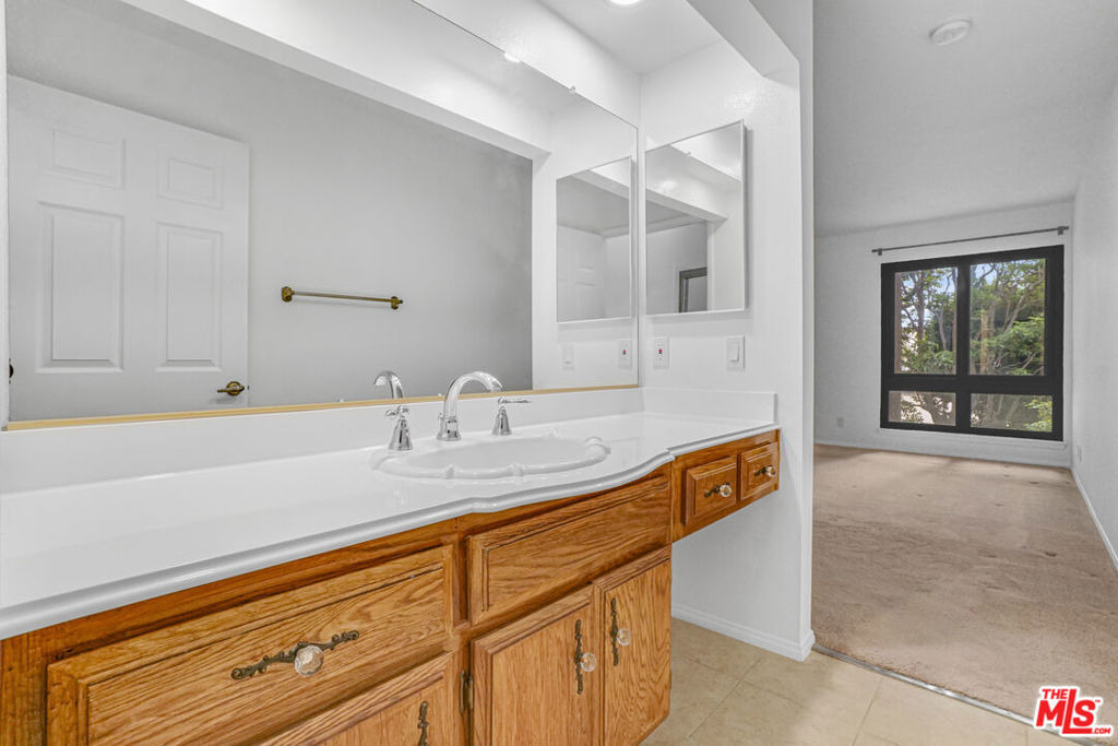 8512 Tuscany Avenue - Photo 17
