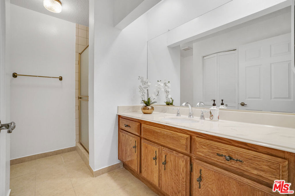 8512 Tuscany Avenue - Photo 21